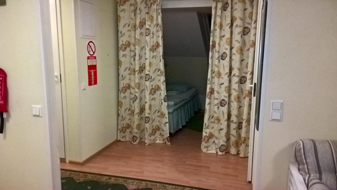Marent Apartments Salo  Zewnętrze zdjęcie